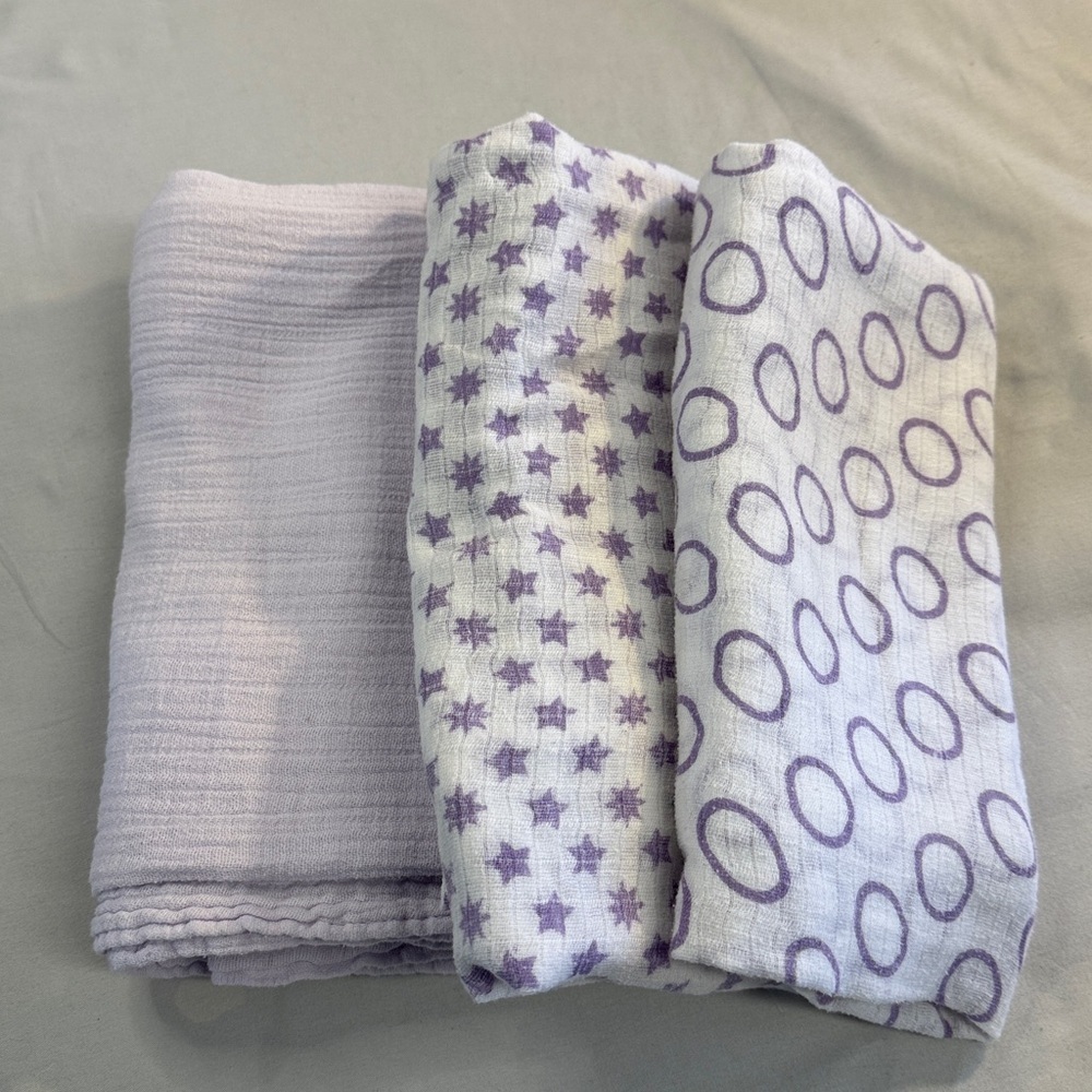 🐥 Aden + Anais - Set of 3 Lavender Muslin Blankets